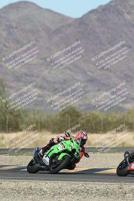 media/Oct-30-2025-Racers Edge (Thu) [[dabbdaf680]]/3-B Group/Session 5 (Turn 6)/